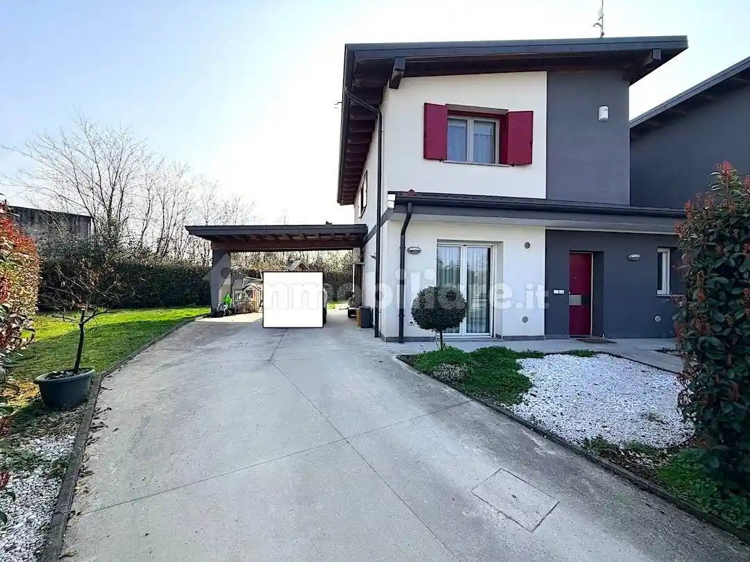 Villa in vendita a Pasian di Prato