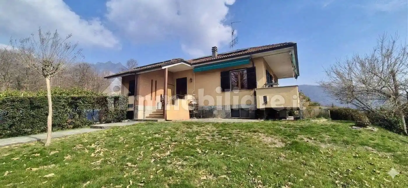 Villa in vendita a Cantalupa