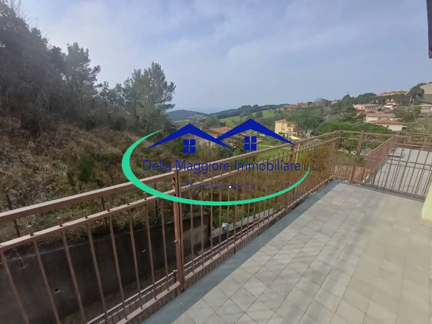 Appartamento in vendita a Rosignano Marittimo