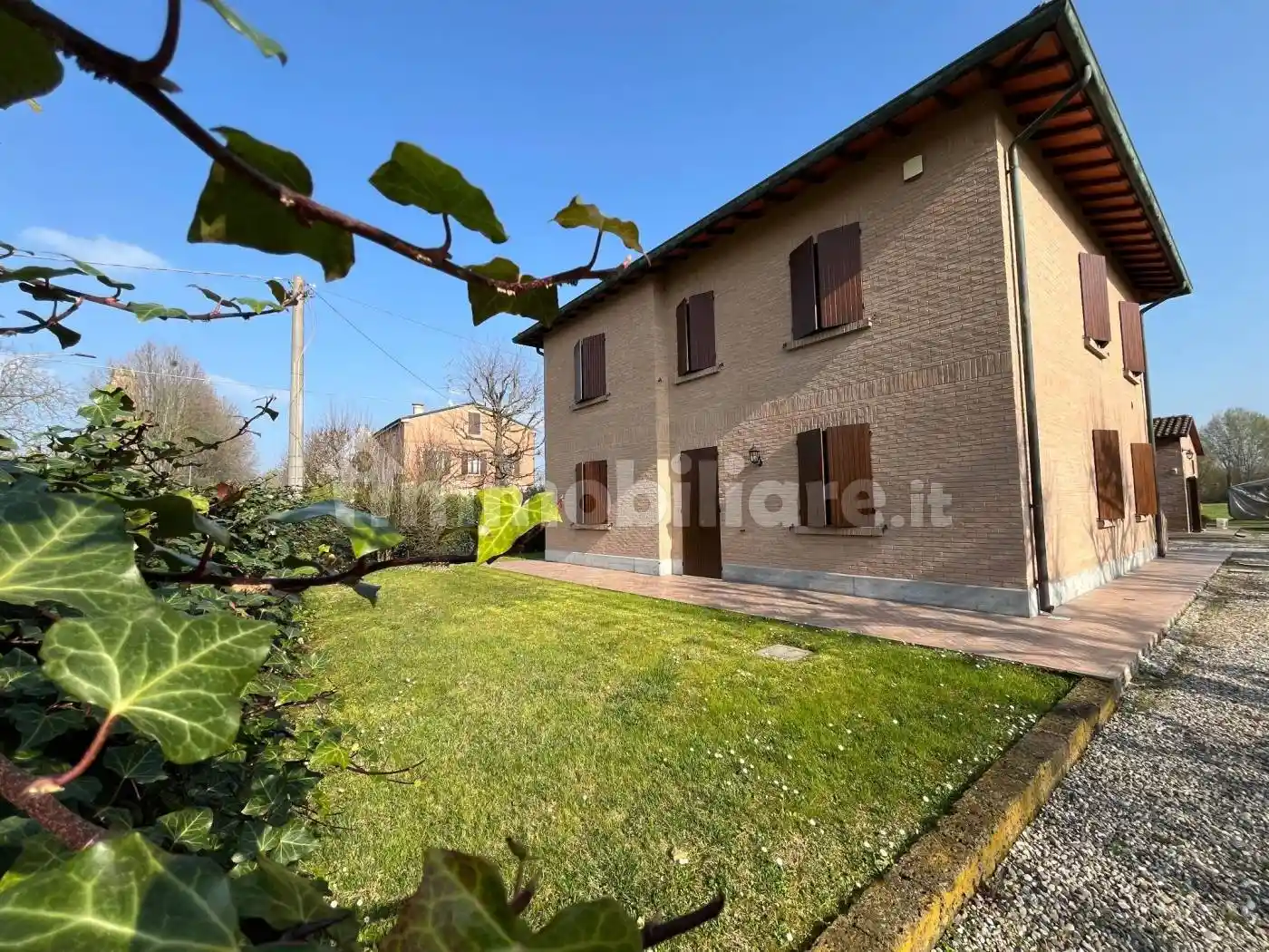 Villa in vendita a Mirandola
