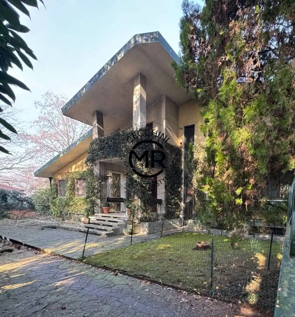 Villa in vendita a Carate Brianza