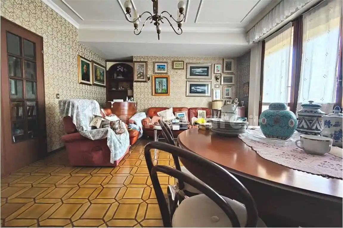 Appartamento in vendita a Lucca