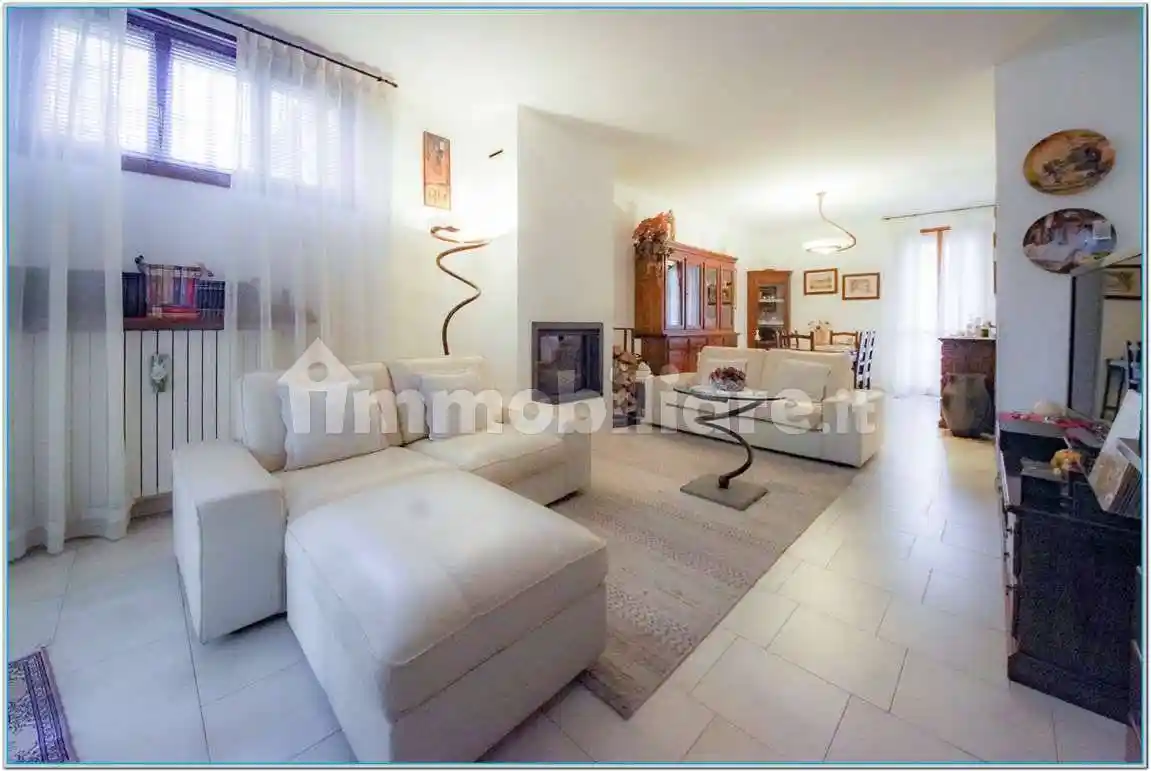 Villa in vendita a Triuggio