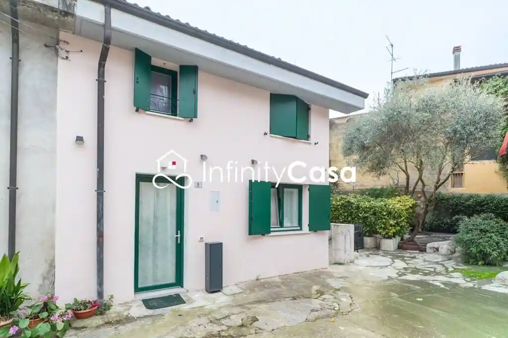 Appartamento in vendita a Sommacampagna