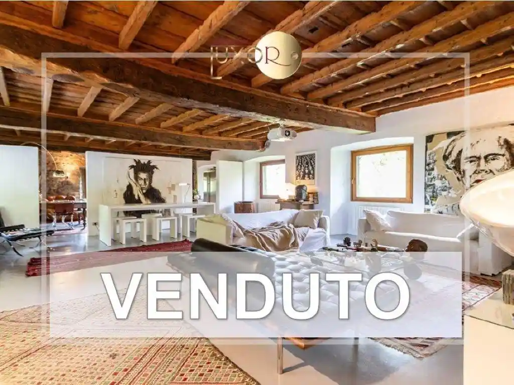 Appartamento in vendita a Castello di Brianza