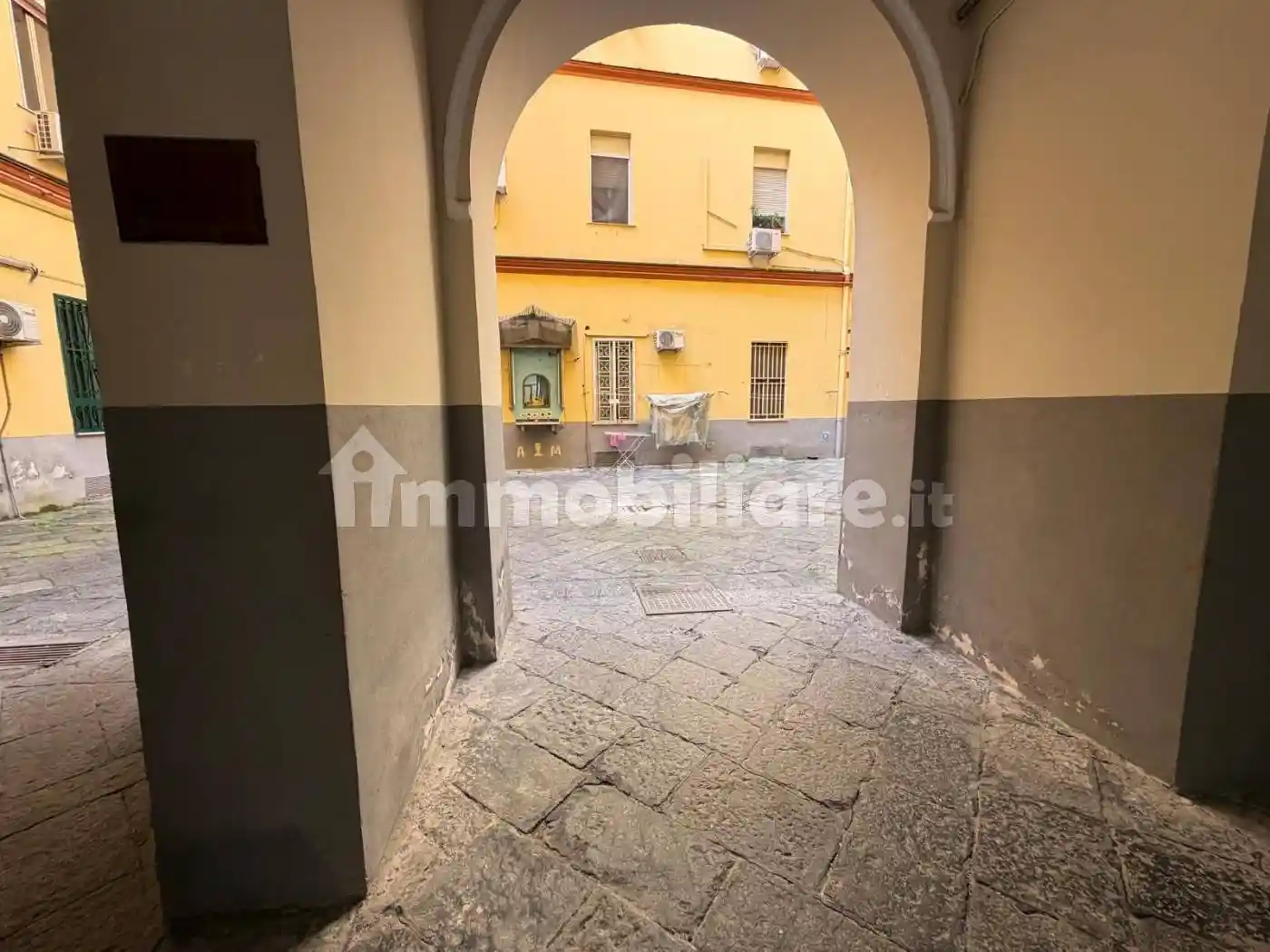 Appartamento in vendita a Napoli