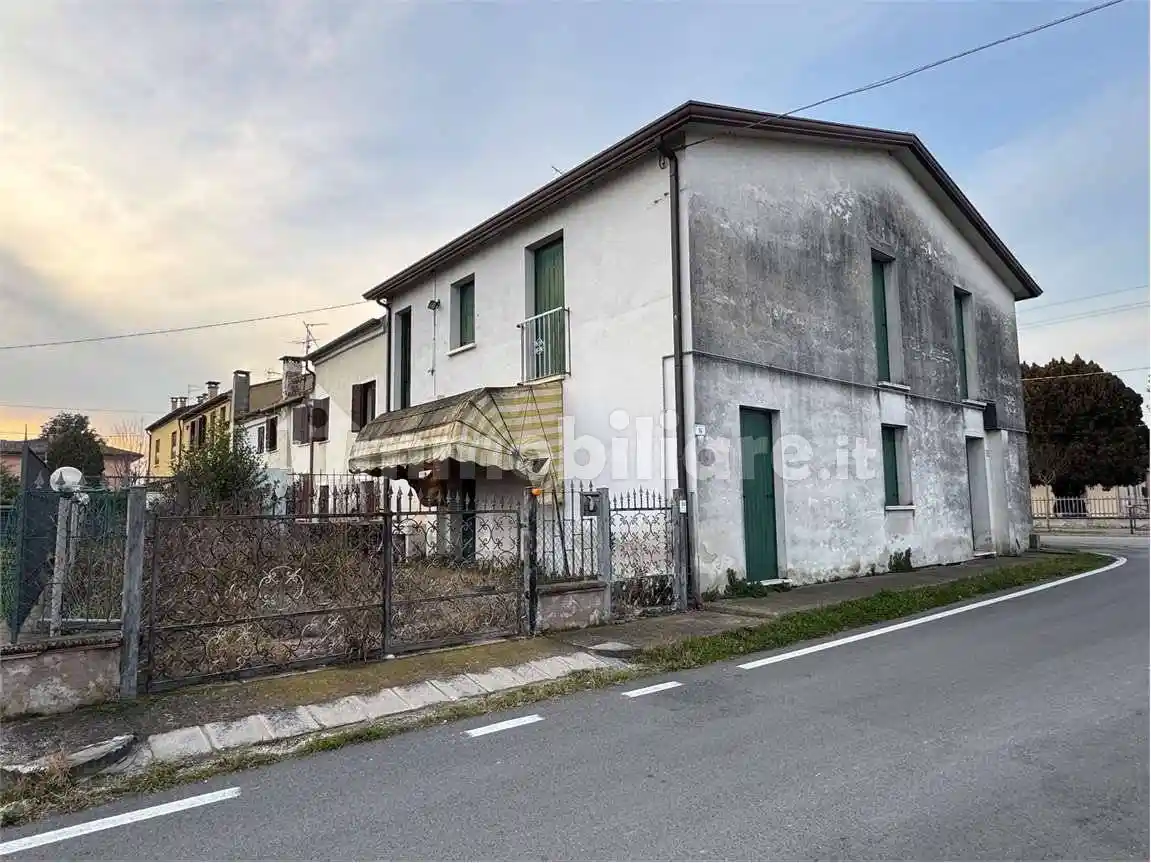 Appartamento in vendita a Casale di Scodosia