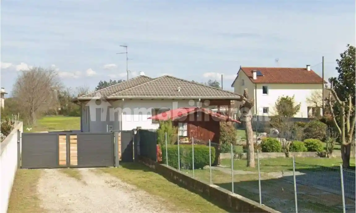 Villa in vendita a Gonars