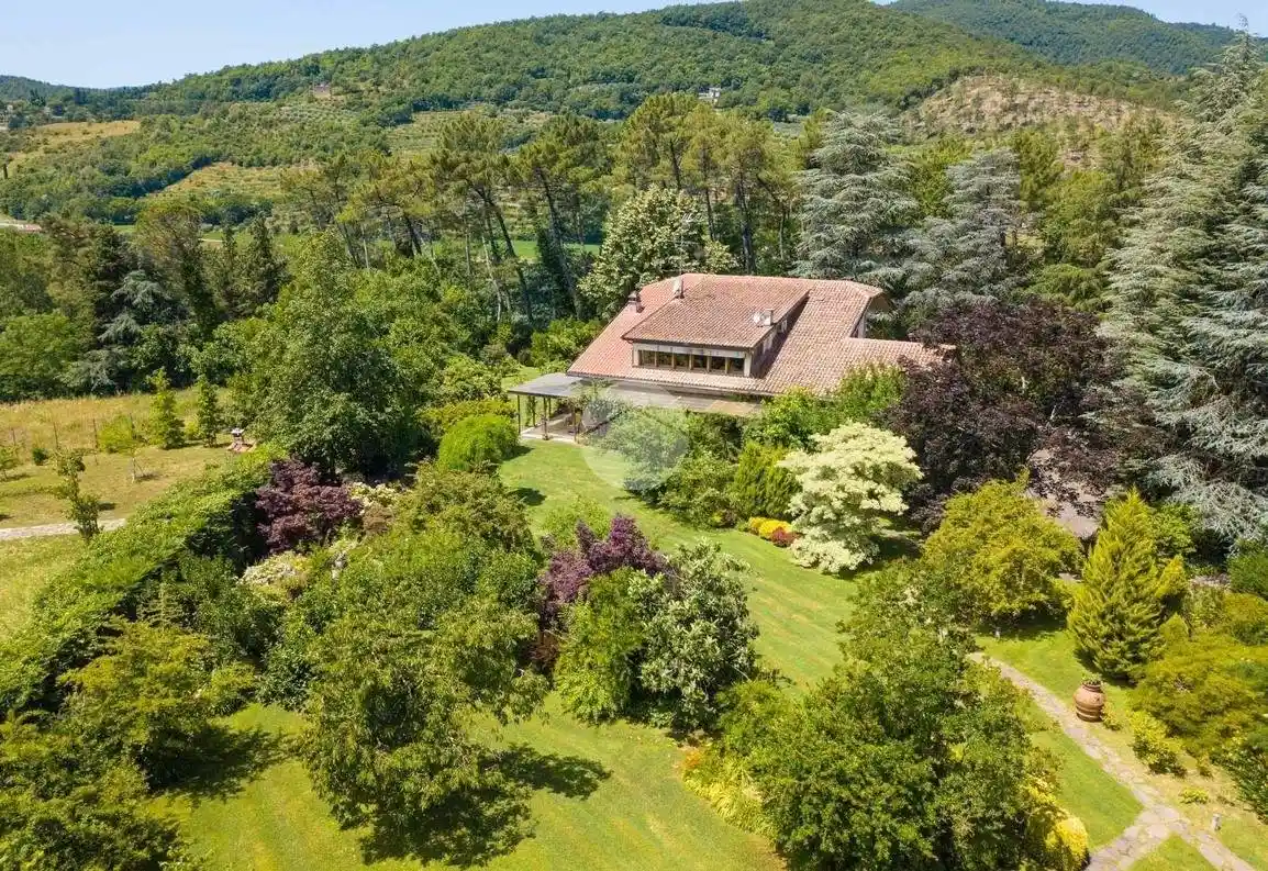 Villa in vendita a Subbiano