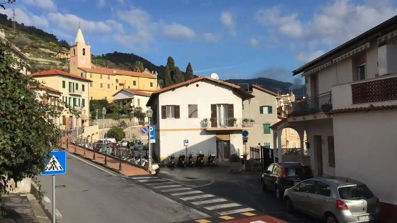 Appartamento in vendita a Bordighera