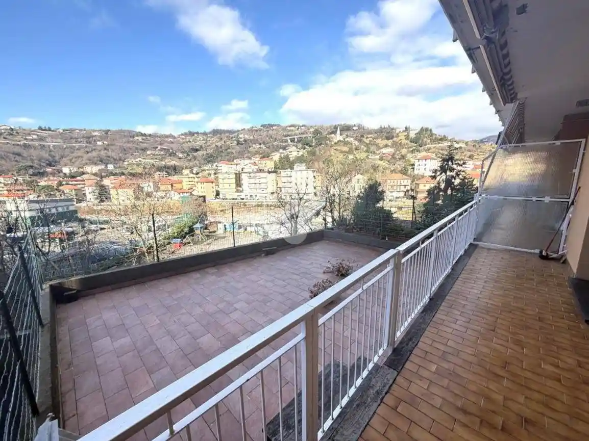 Appartamento in vendita a Serra Riccò