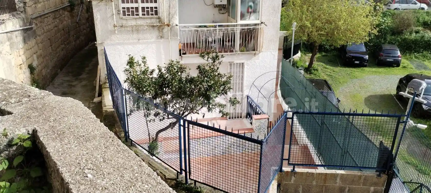 Appartamento in affitto a Napoli
