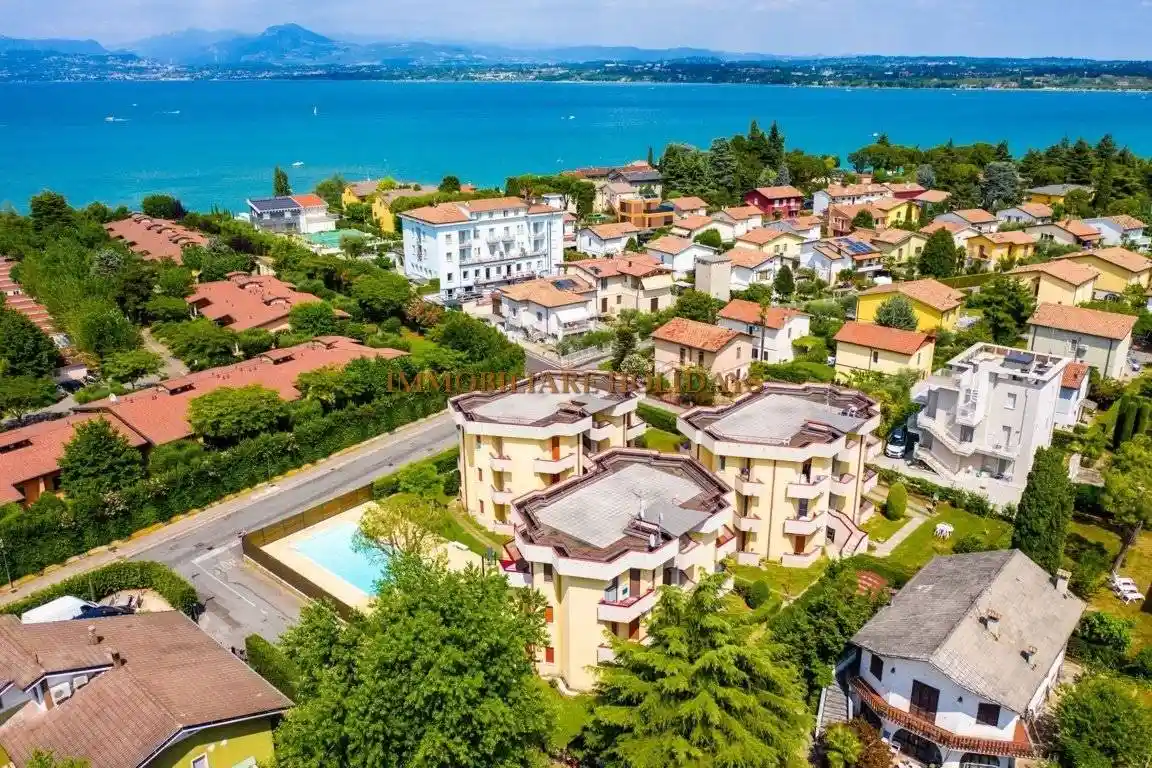 Appartamento in affitto a Peschiera del Garda