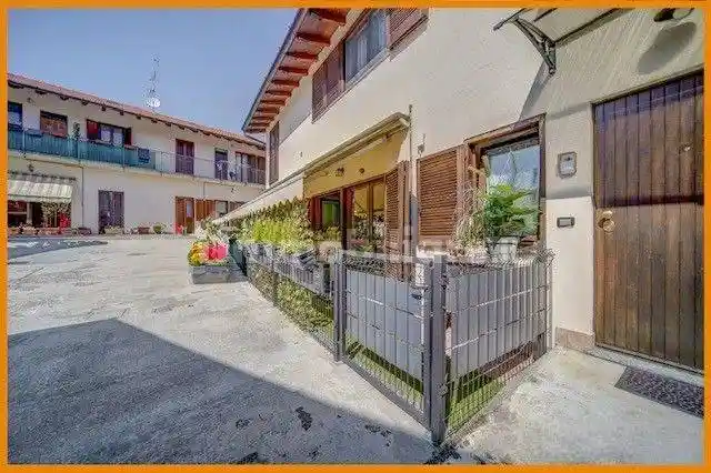 Appartamento in affitto a Carnago