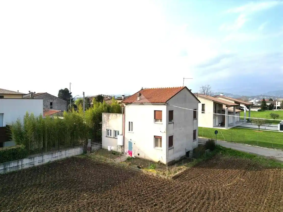 Casa indipendente in vendita a Breganze