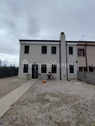 Villetta a schiera in vendita a Crespino