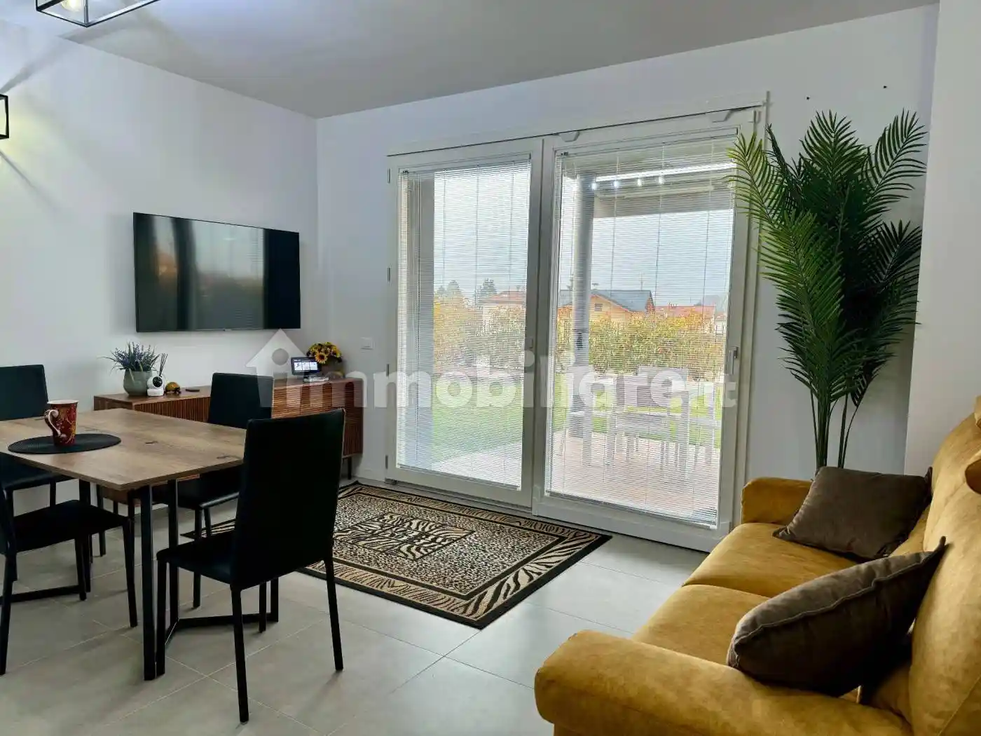 Appartamento in affitto a Bizzarone