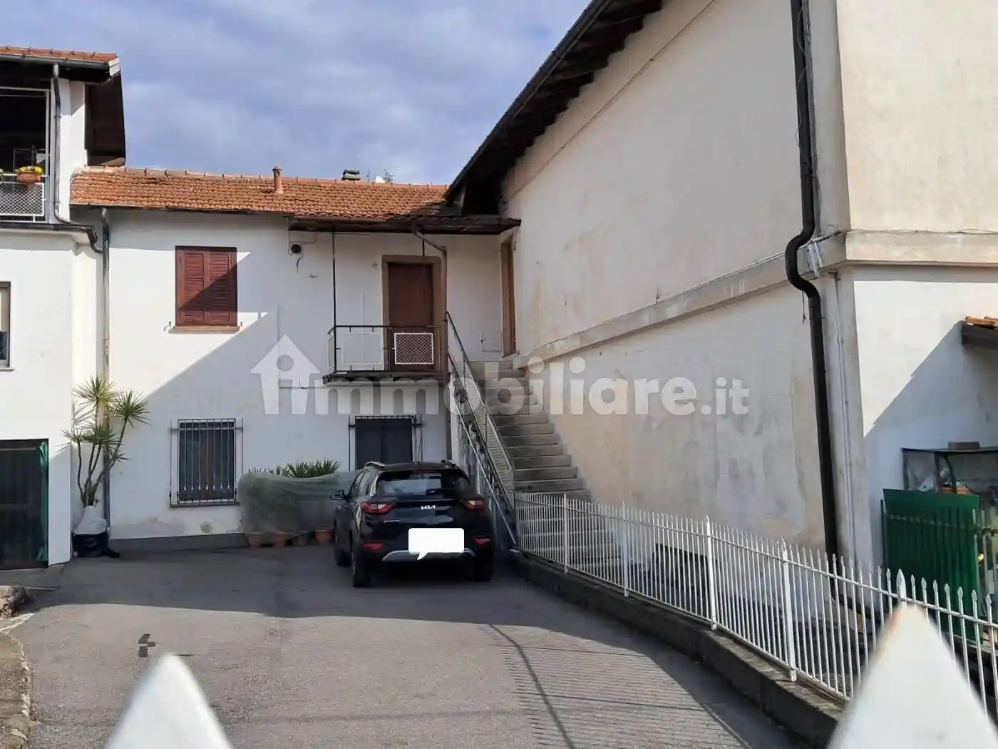 Appartamento in vendita a Casalzuigno