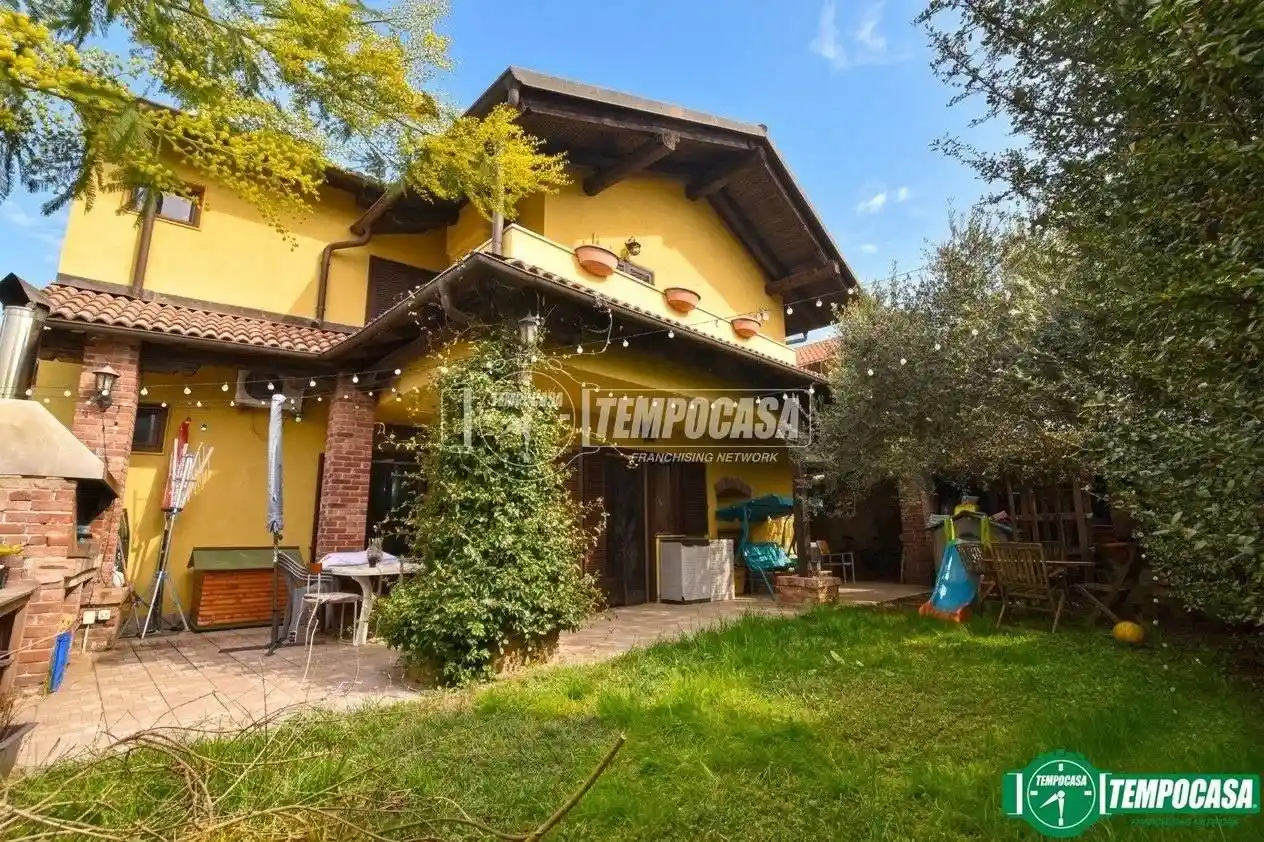 Casa indipendente in vendita a Rivarossa