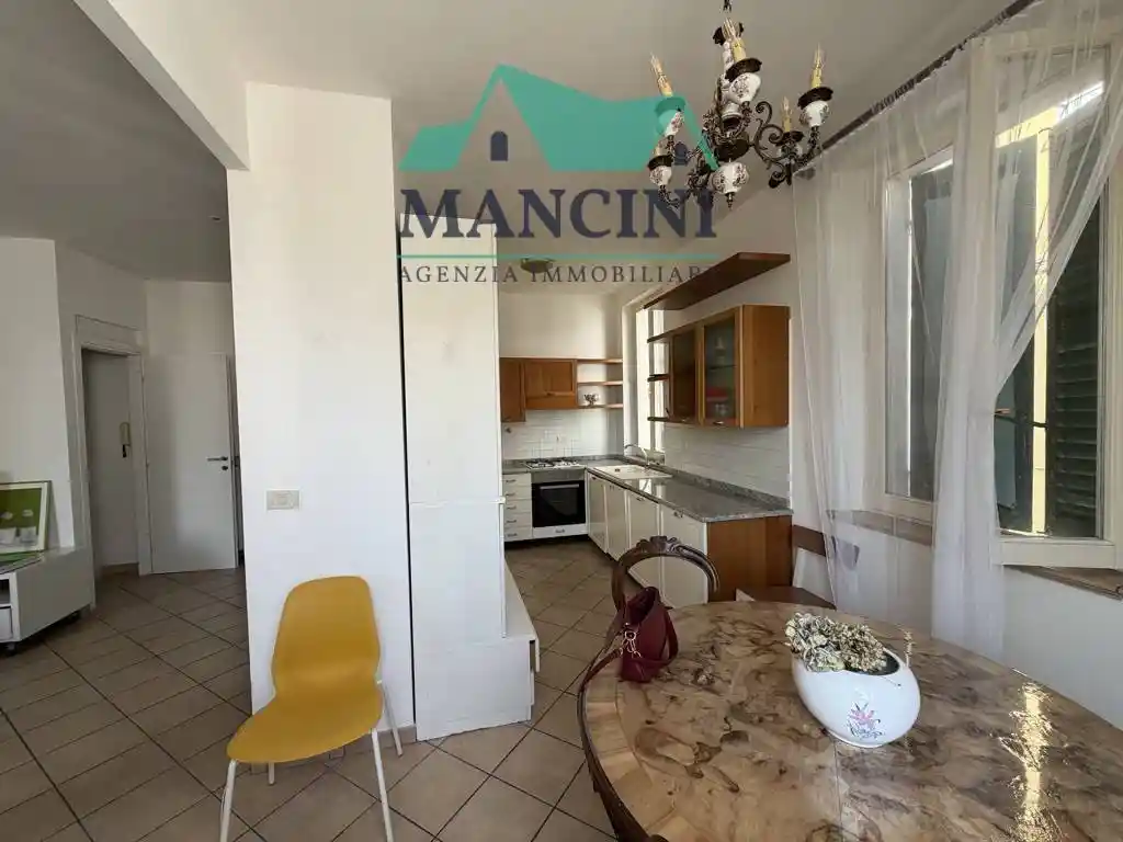 Casa indipendente in affitto a Jesi