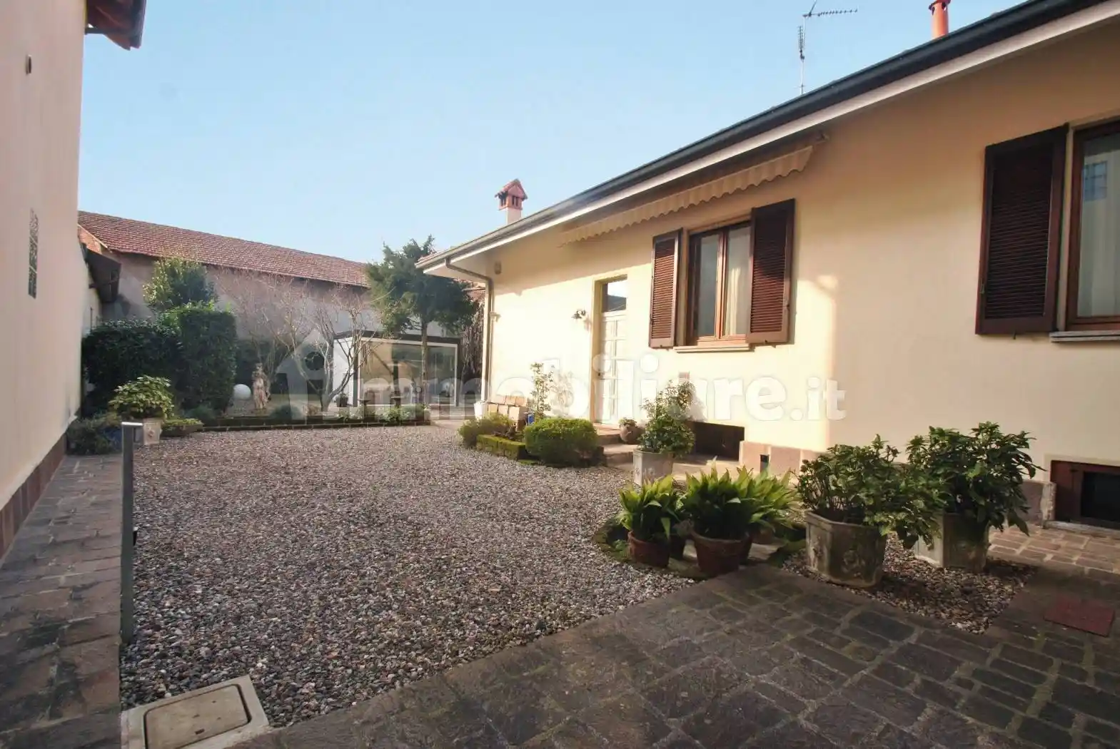 Villa in vendita a Vittuone