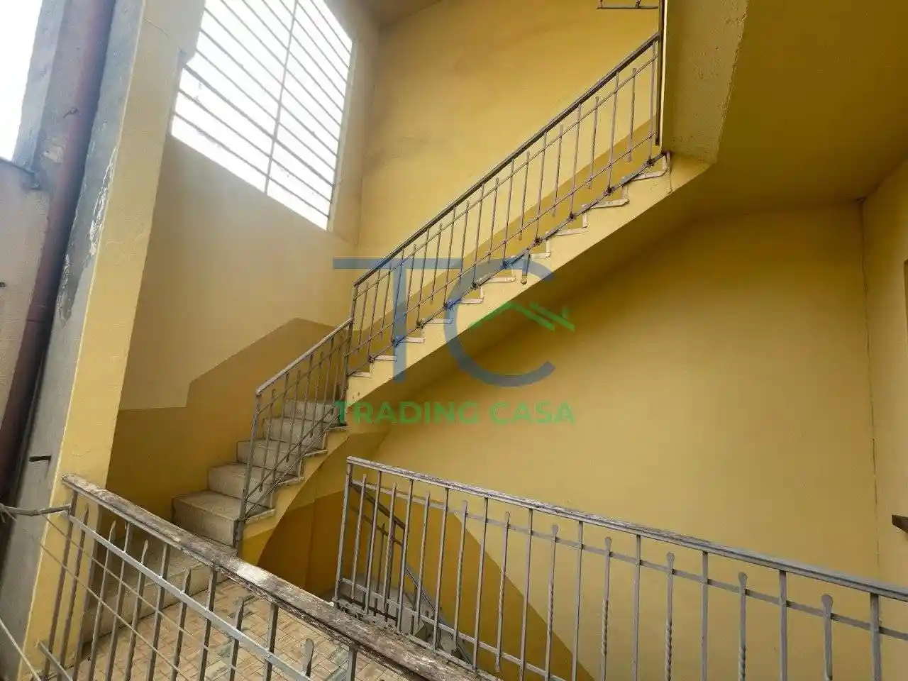 Palazzo - Edificio in vendita a Piacenza