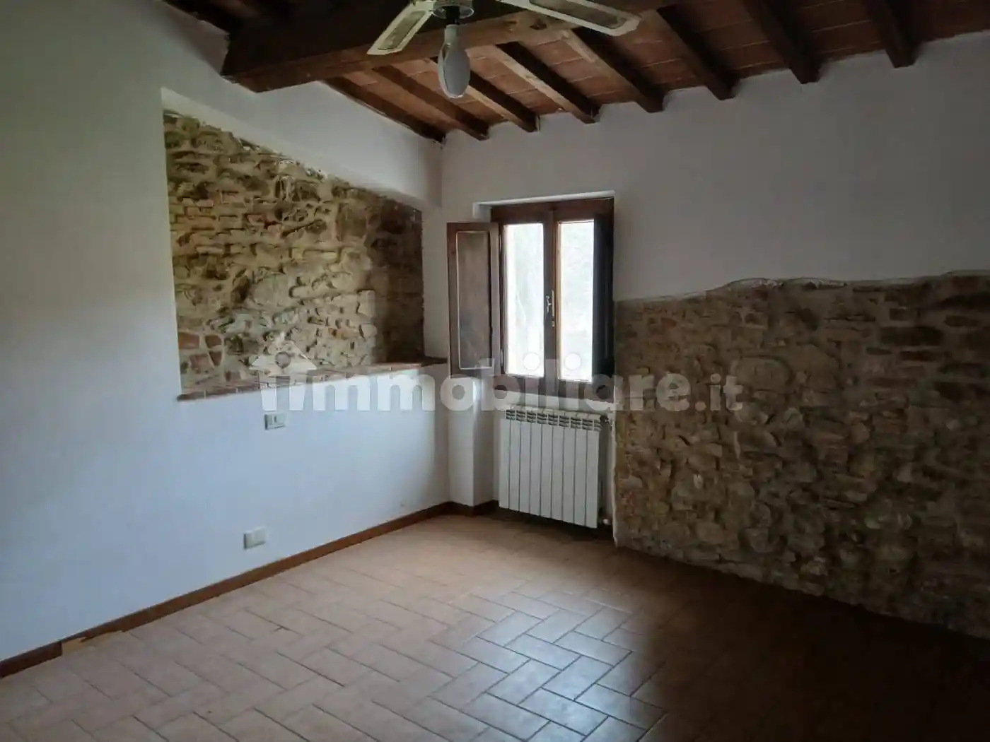 Casa indipendente in vendita a Arezzo