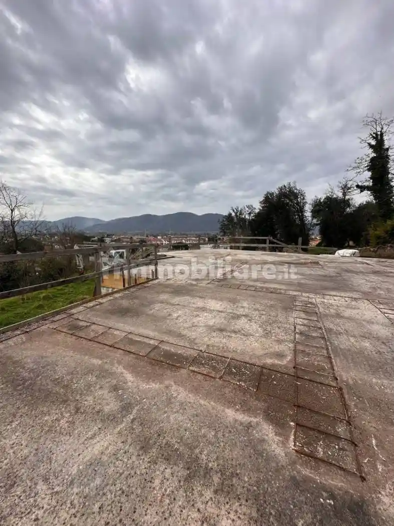 Villa in vendita a Sarzana