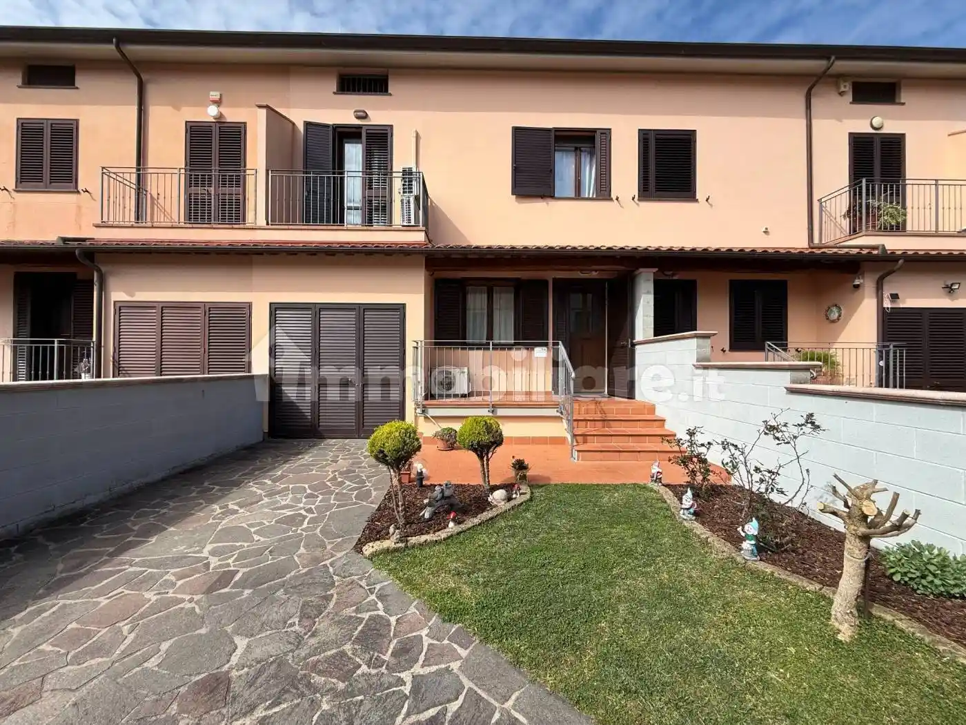 Villetta a schiera in vendita a Cascina