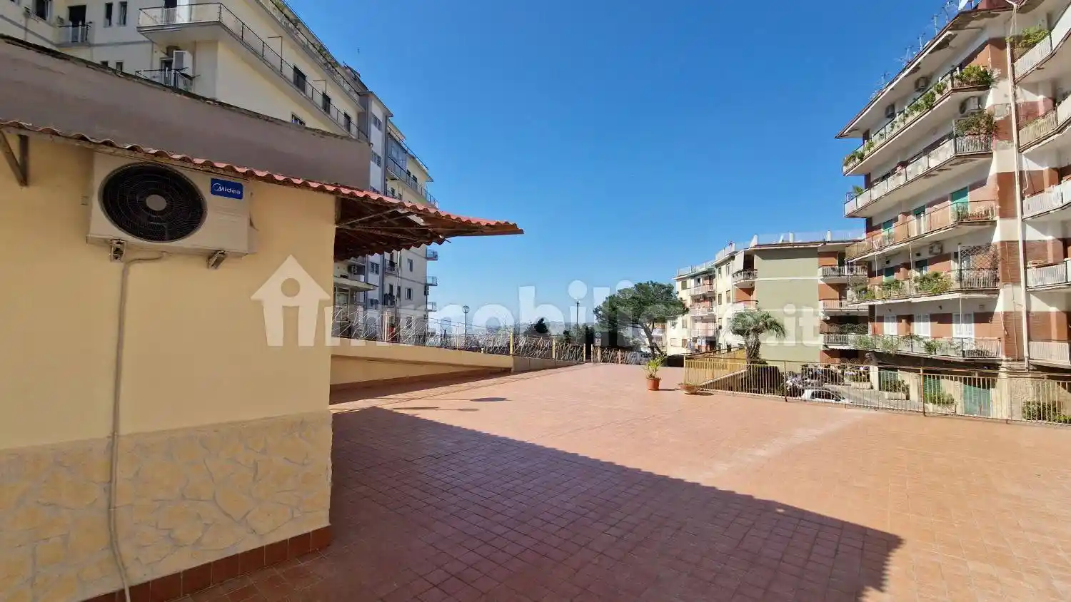 Appartamento in affitto a Napoli