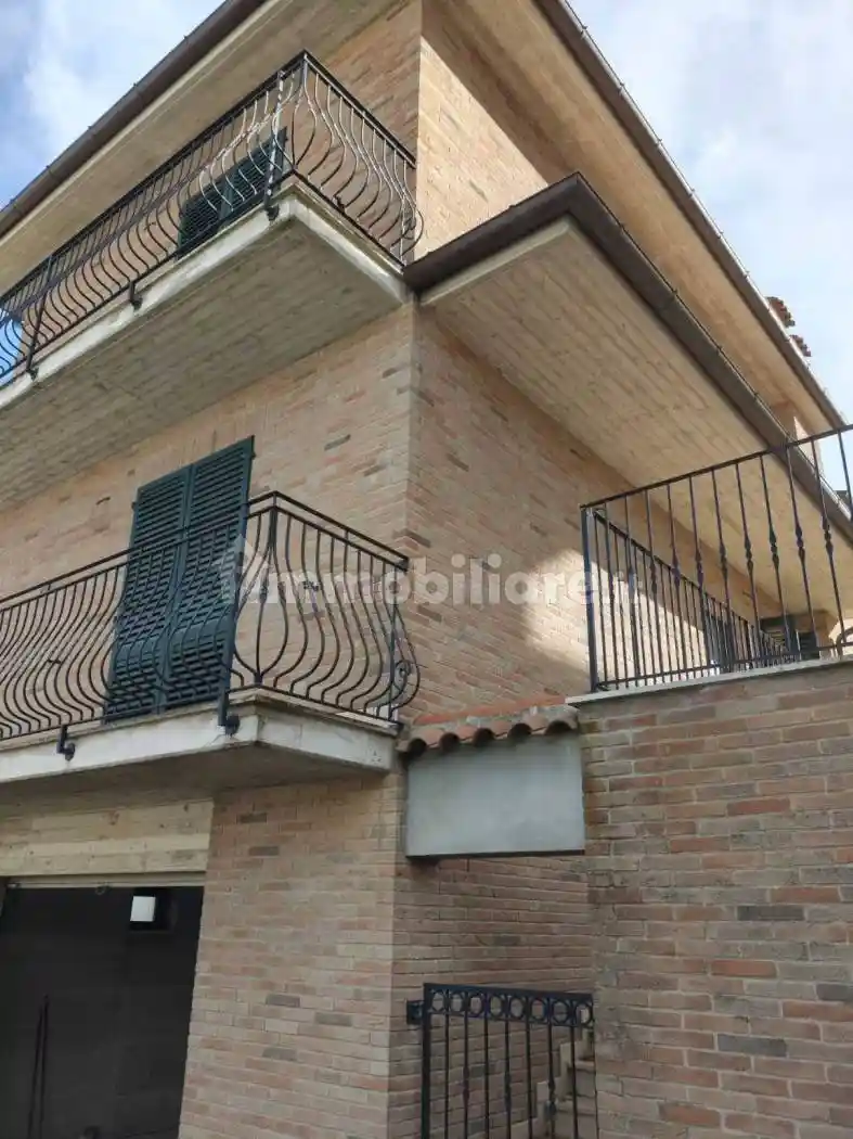 Appartamento in vendita a Ostra Vetere