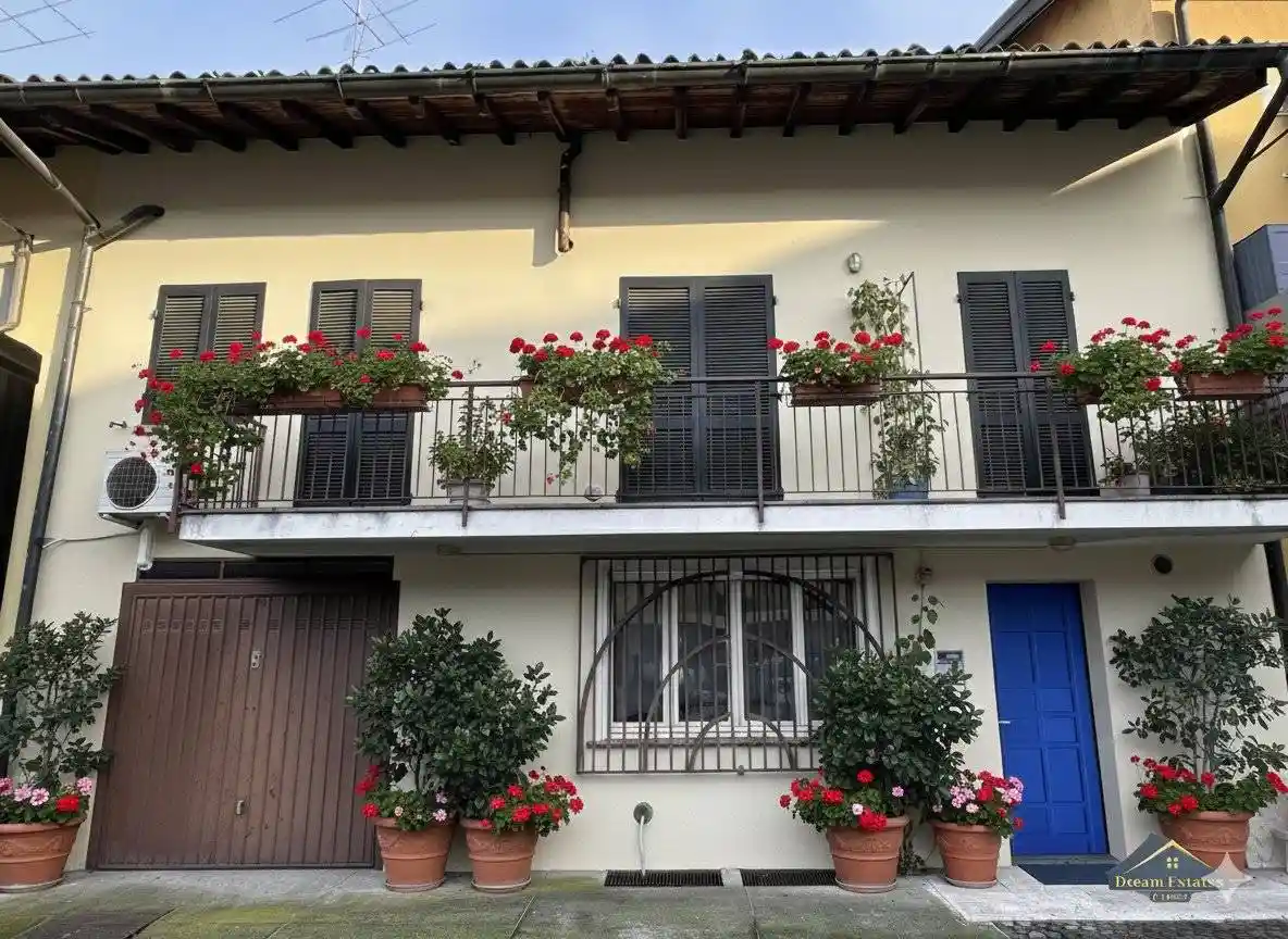 Casa indipendente in vendita a Romano di Lombardia