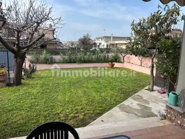 Villetta a schiera in vendita a Ladispoli