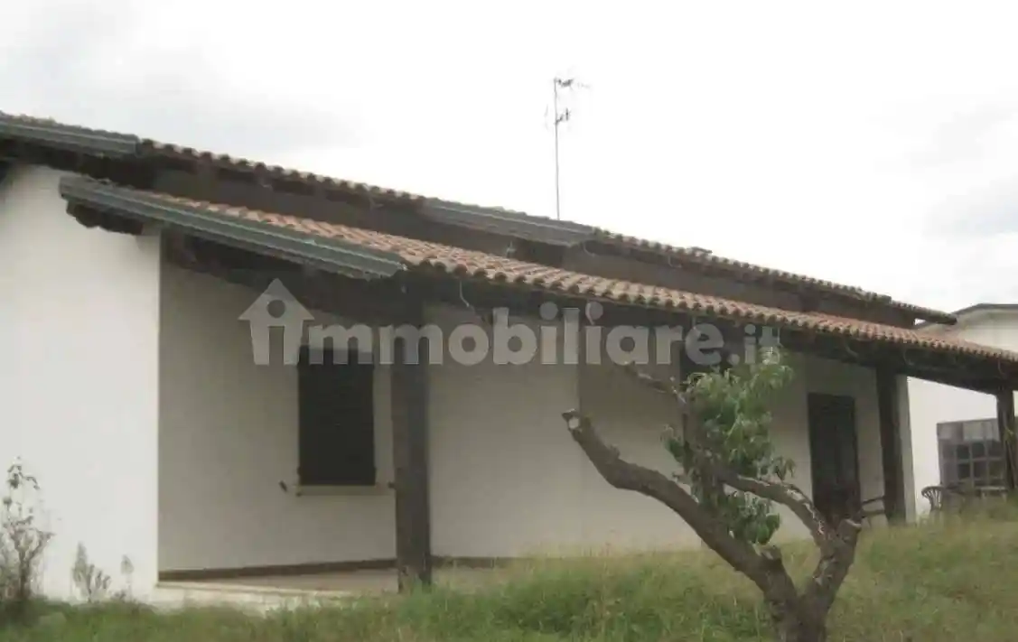 Villa in vendita a Gambolò