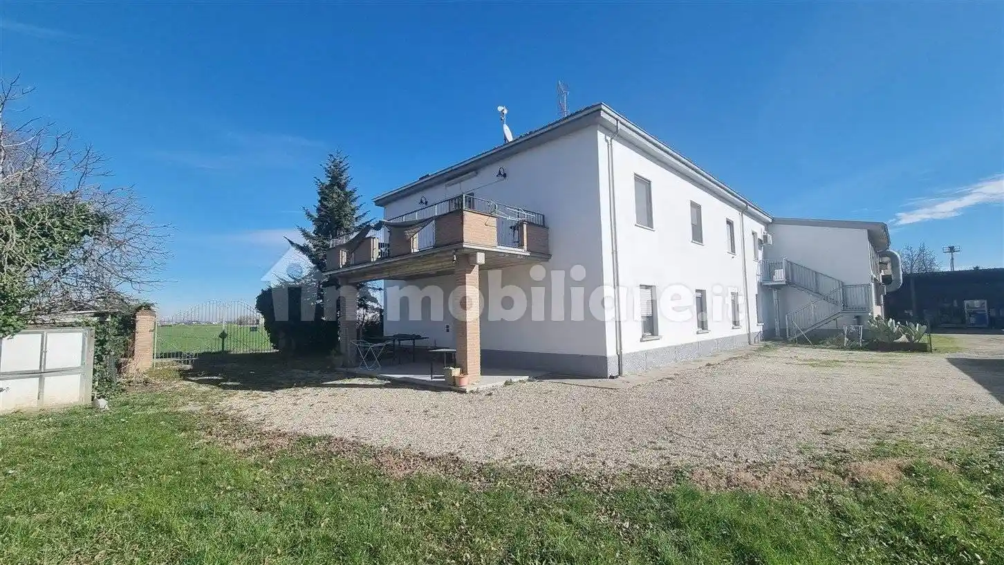 Villa in vendita a Parma