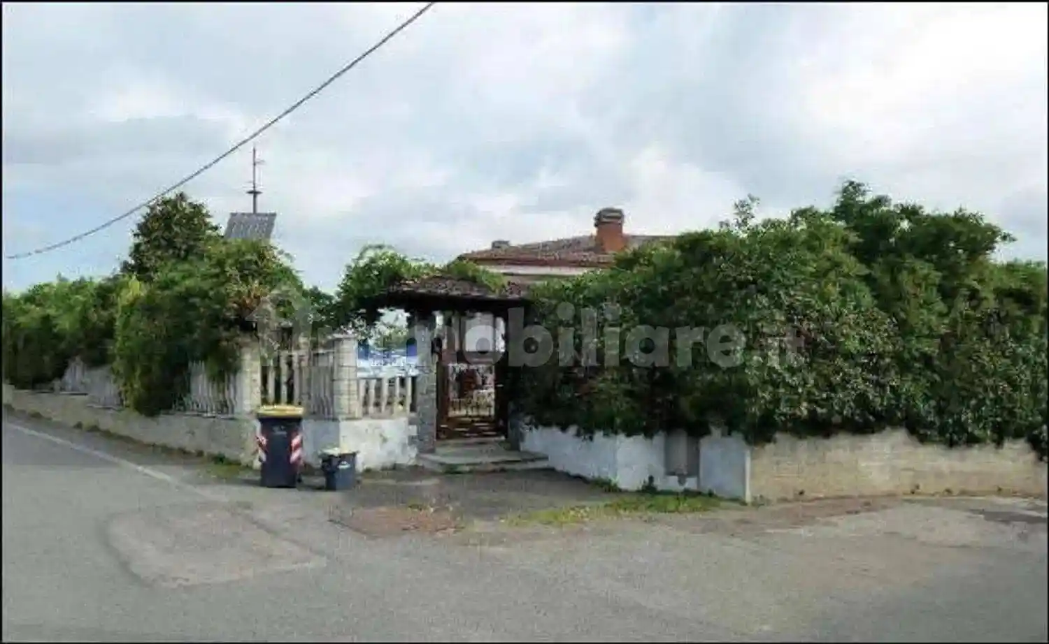 Villa in vendita a Pietra Marazzi