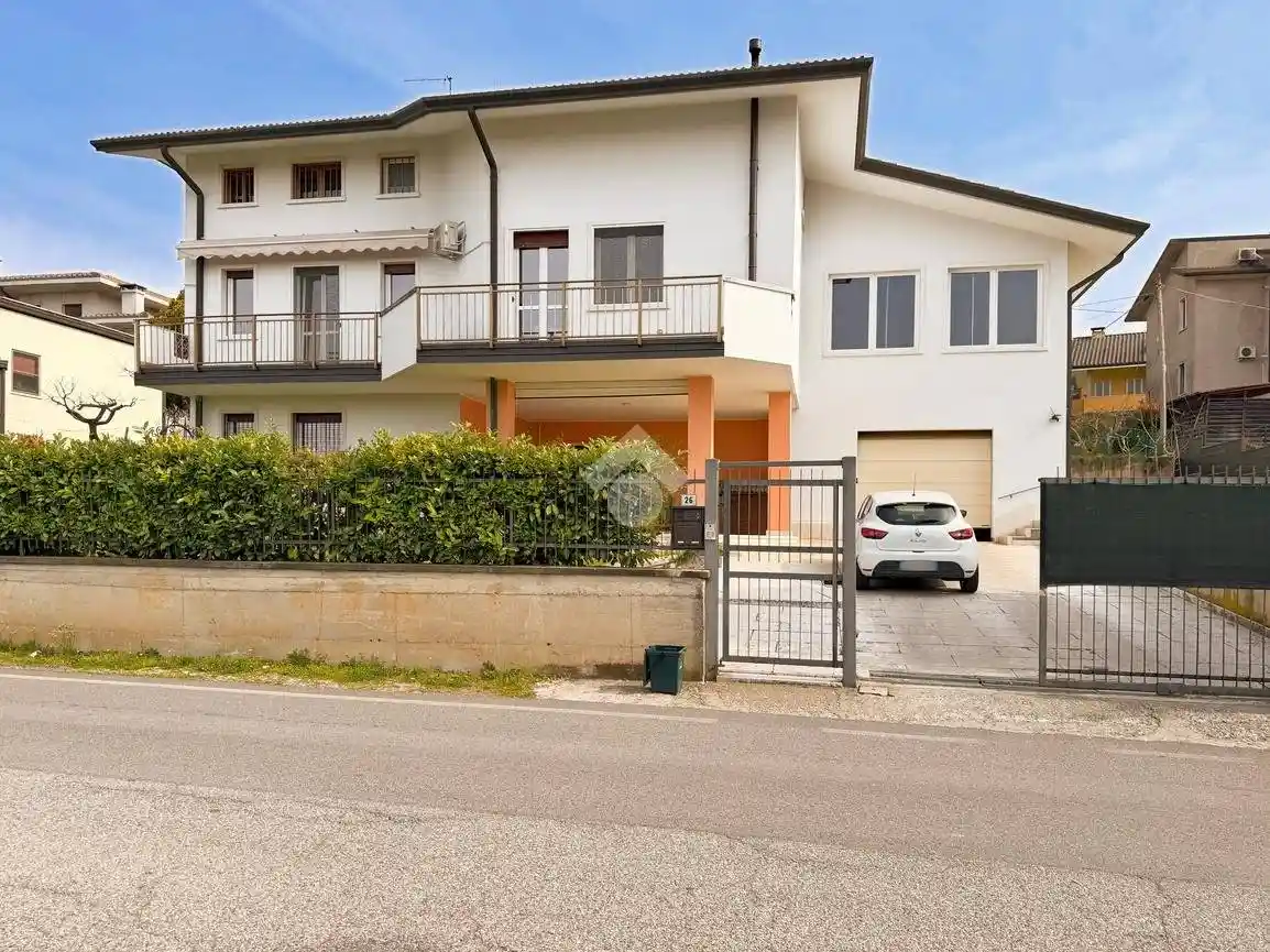 Villa in vendita a Colognola Ai Colli