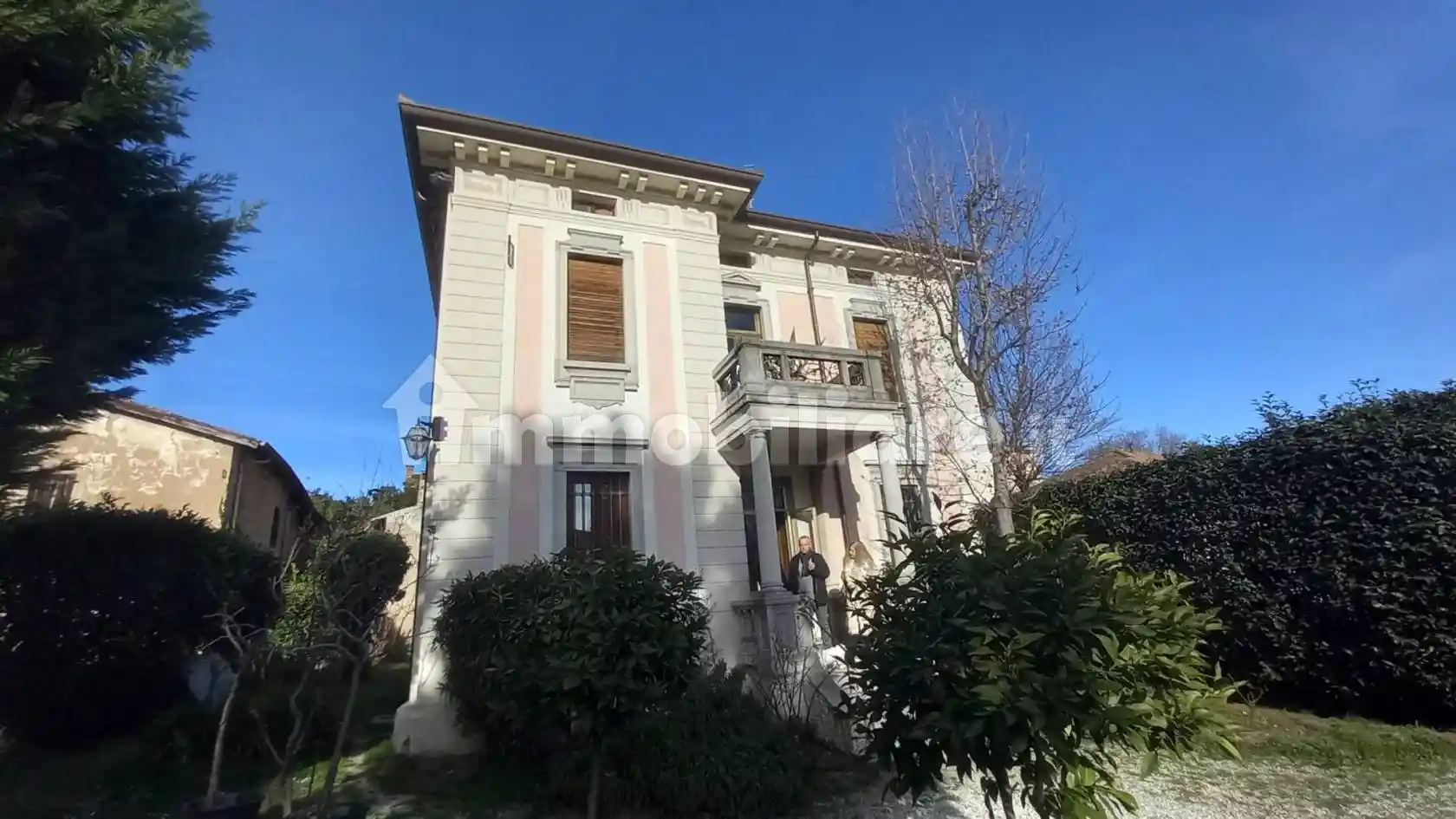 Villa in vendita a Castiglione delle Stiviere