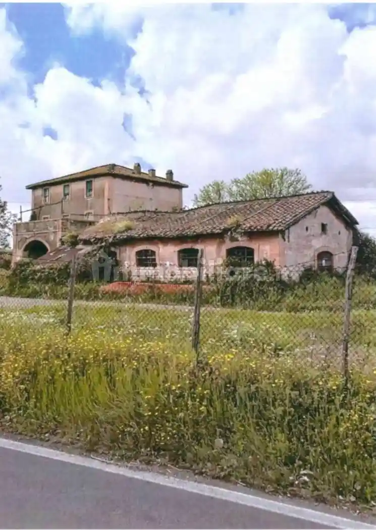 Rustico - Casale in vendita a Roma