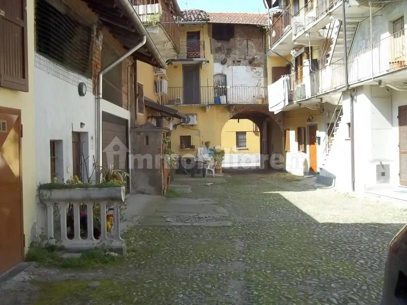 Casa indipendente in vendita a Trecate