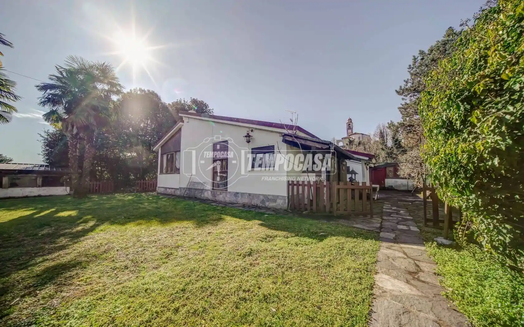 Villa in vendita a Dormelletto