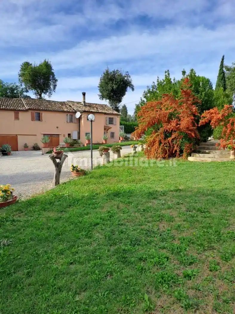 Casa indipendente in vendita a Treia