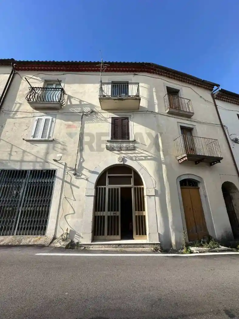 Casa indipendente in vendita a Pizzone