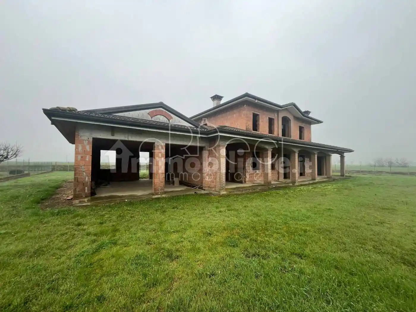 Villa in vendita a Castelnovo Bariano