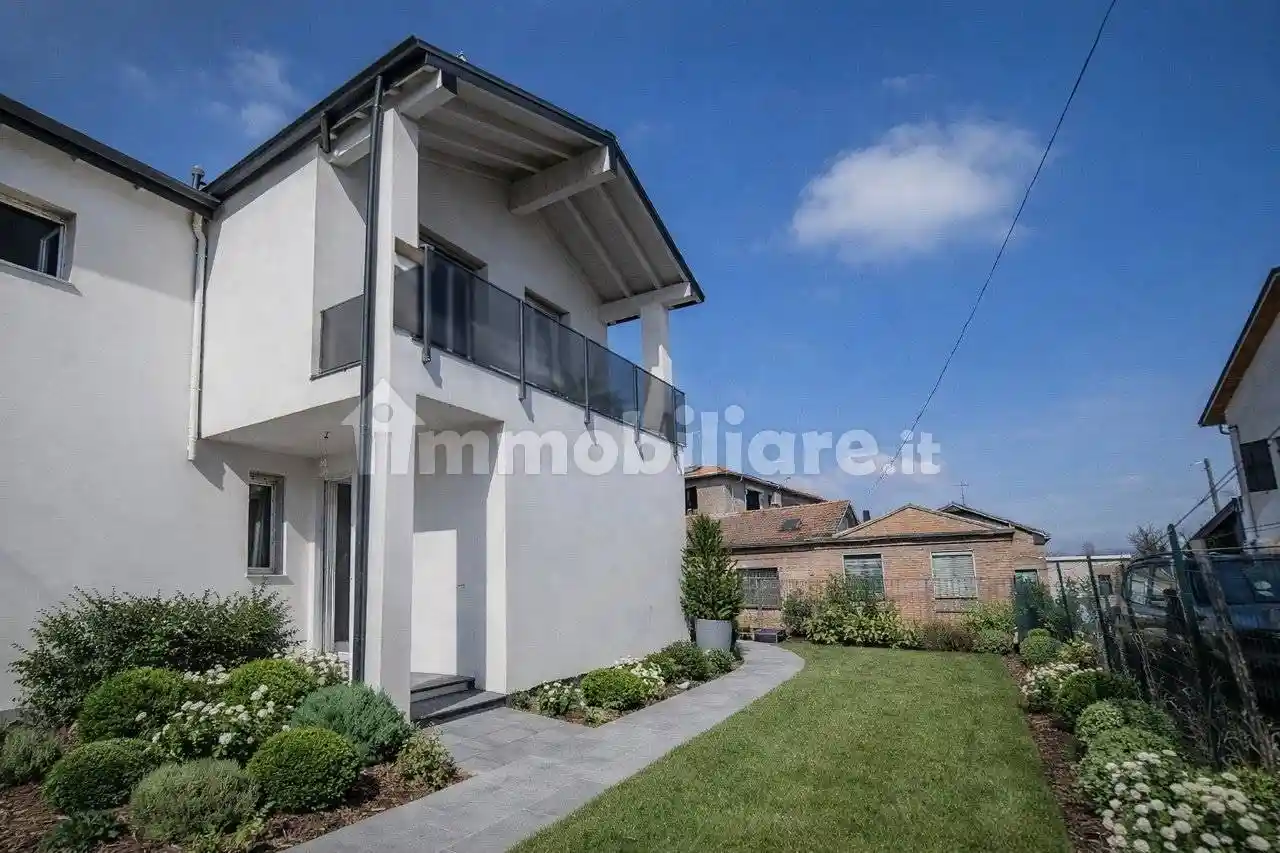 Villa in vendita a Parma