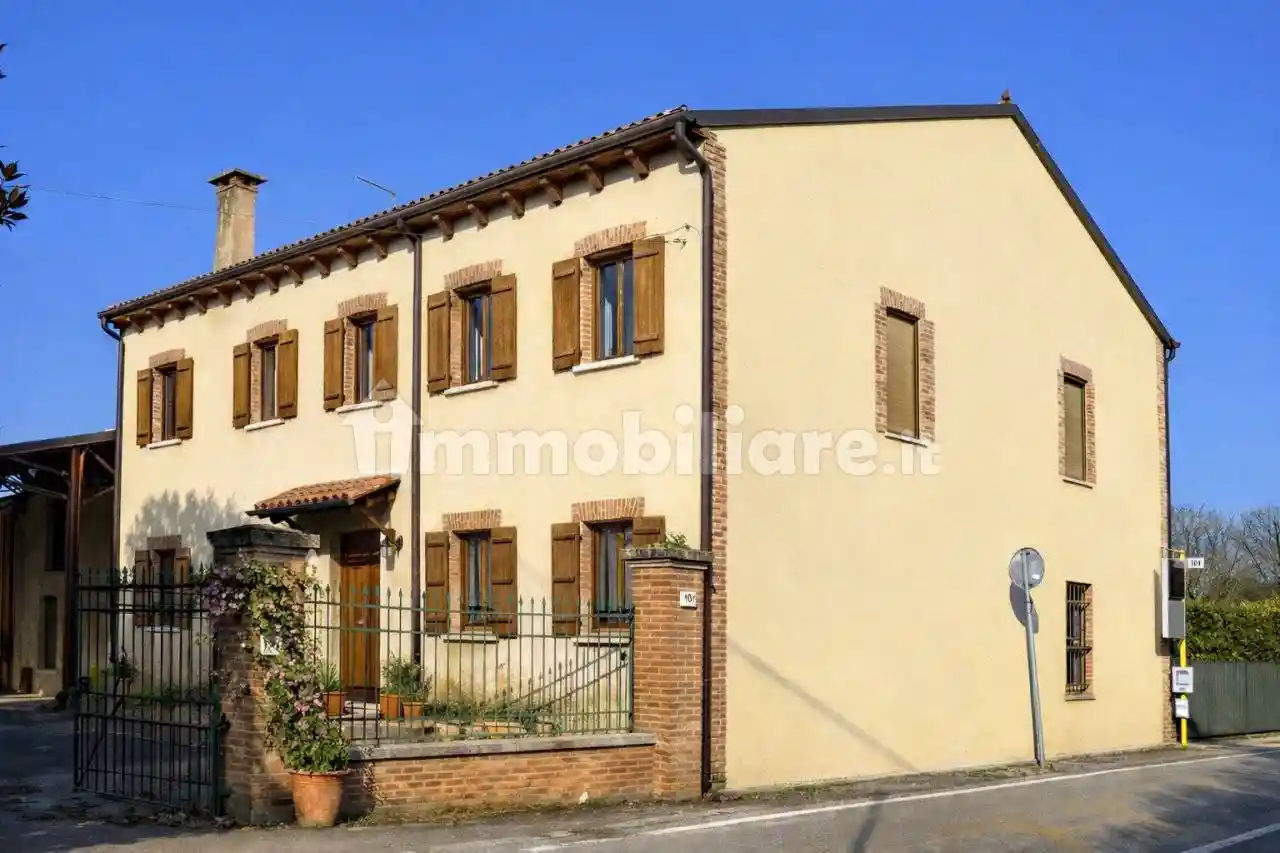 Rustico - Casale in vendita a Vicenza