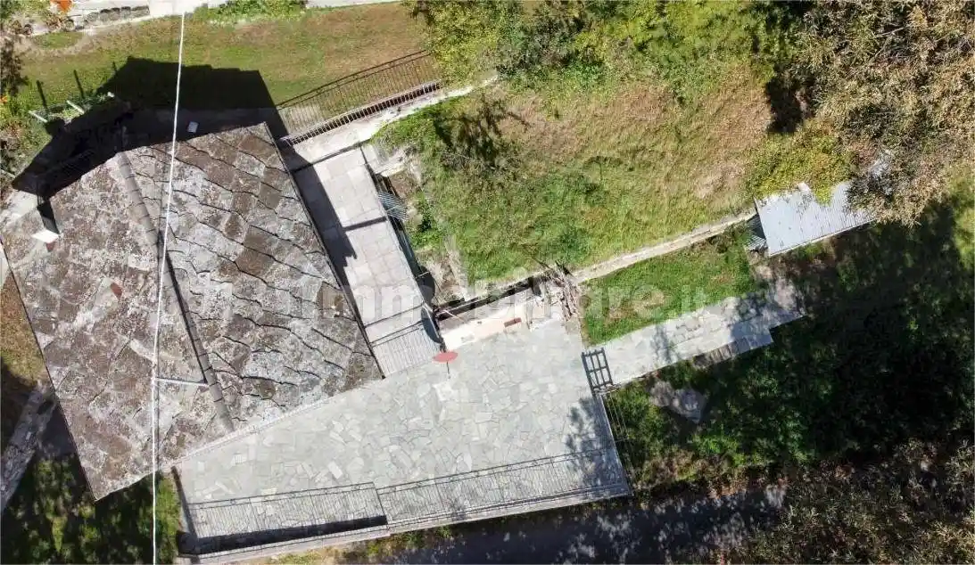 Rustico - Casale in vendita a Brossasco