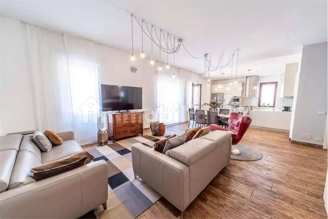 Appartamento in vendita a Como