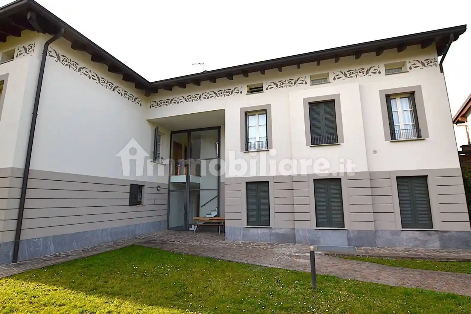 Appartamento in affitto a Merate