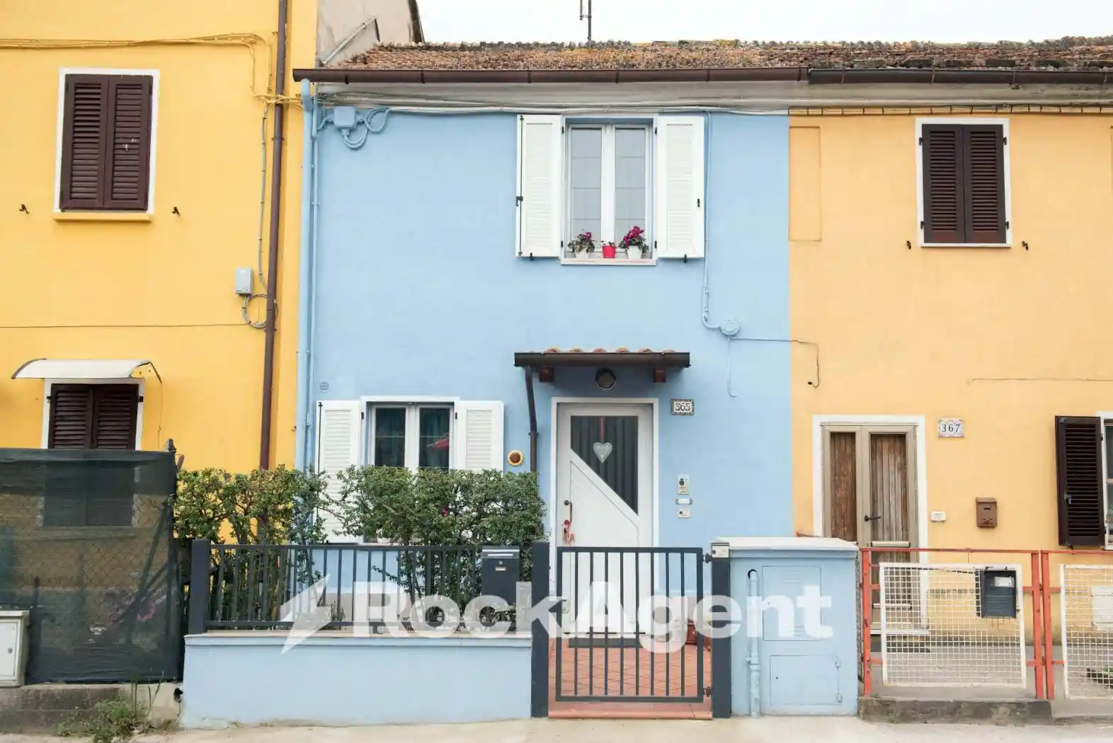 Casa indipendente in vendita a Fano